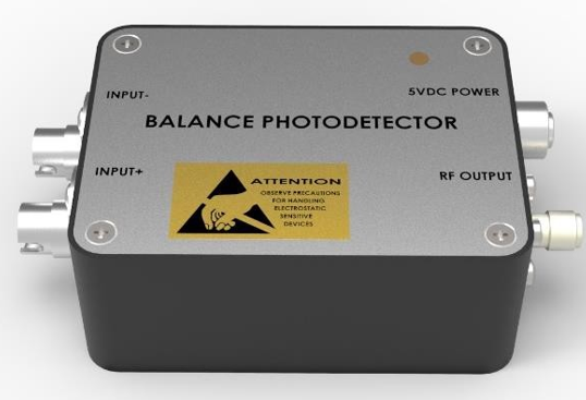 InGaAs平衡探测器 800-2200nm